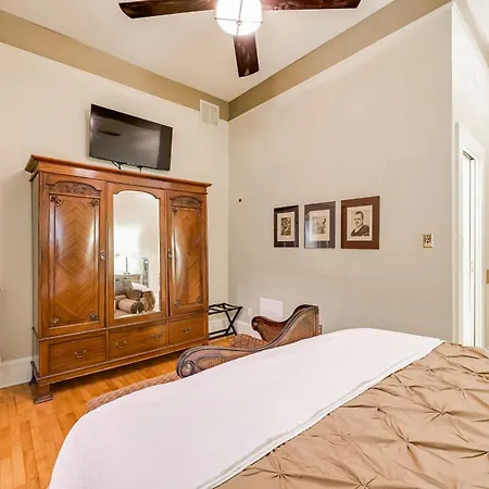 Appartamento Downtown Decatur Retreat With Jetted Tub!